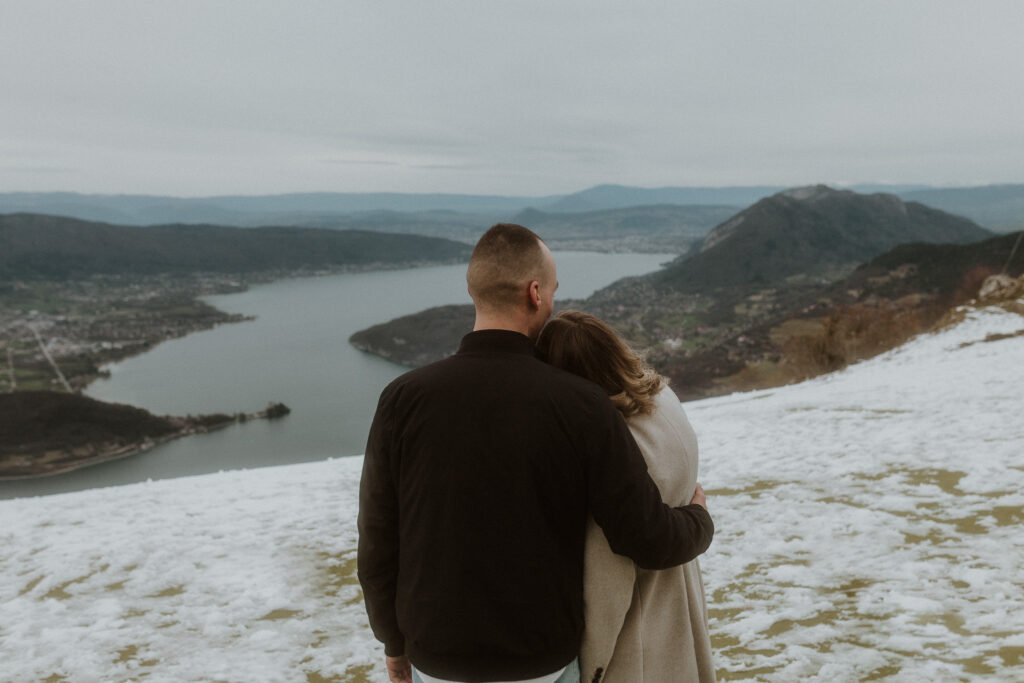 Séance couple au col de la forclaz à Annecy