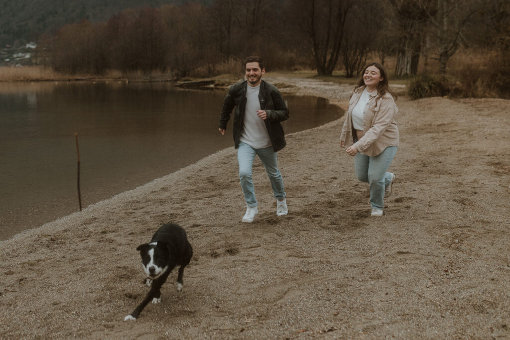 Seance photo maternite lac Annecy Chloe Laydevant